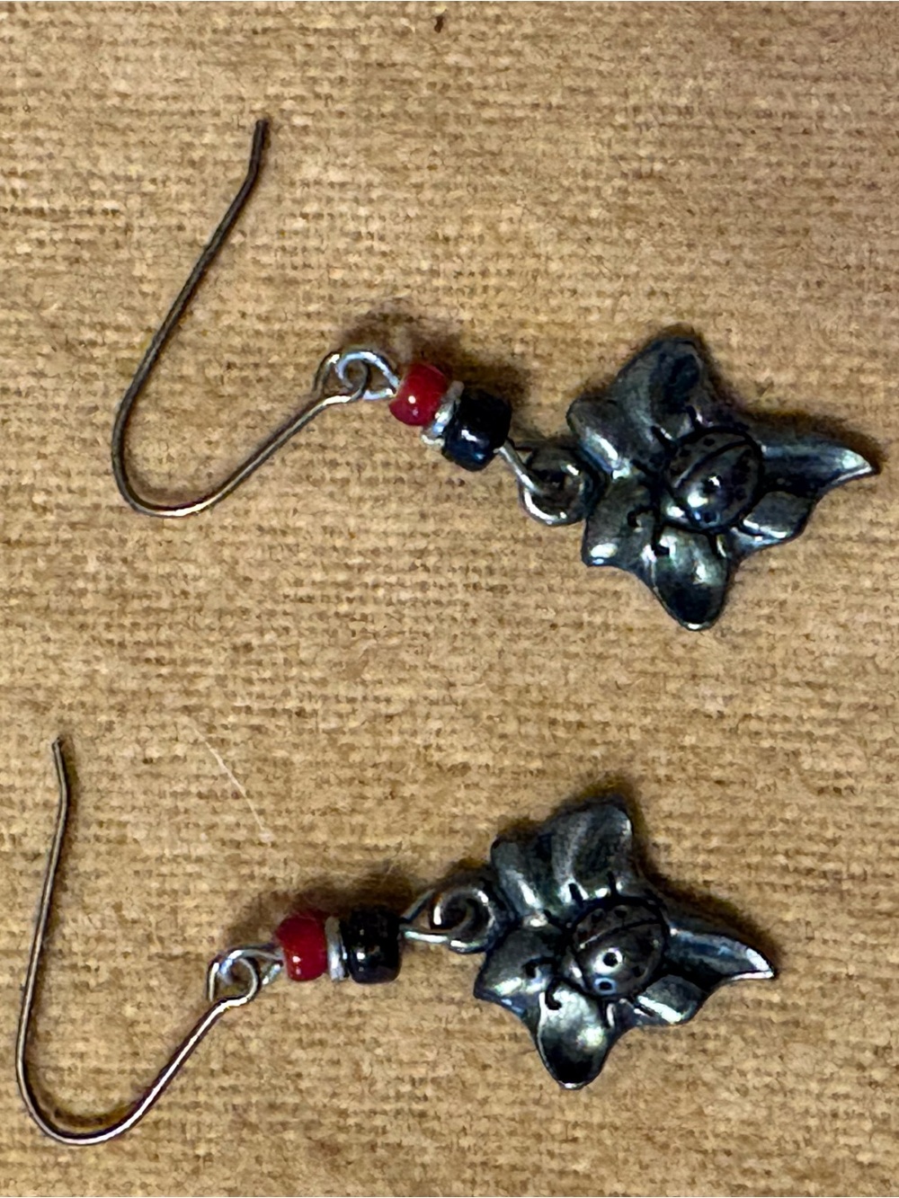 💍3 for $15💍 Silver-Tone Floral Drop Earrings with Red and Black Beads